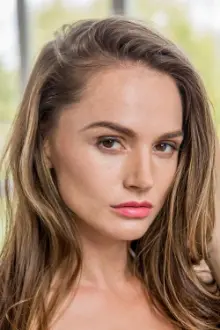 Tori Black como: The Teen Mom