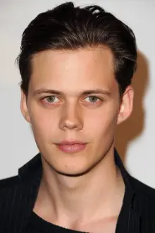 Bill Skarsgård como: Marquis