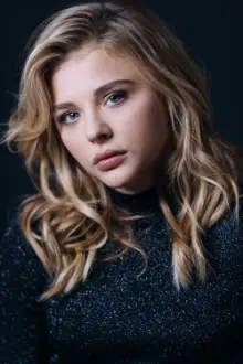 Chloë Grace Moretz como: Susannah Cahalan