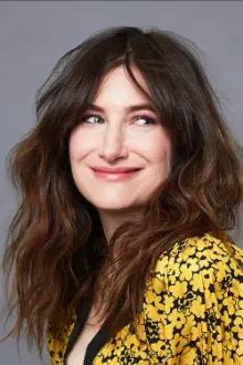 Kathryn Hahn como: Clare Pierce