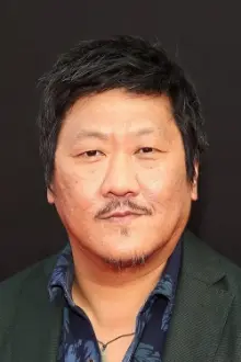 Benedict Wong como: Master Lin