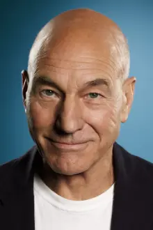 Patrick Stewart como: Self - Presenter