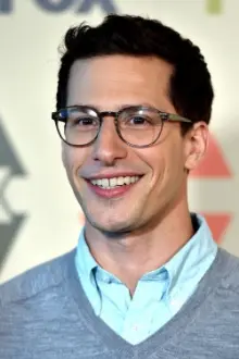 Andy Samberg como: Nyles