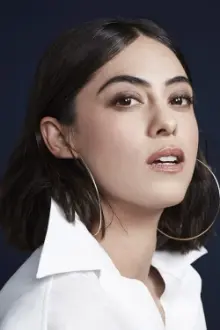 Rosa Salazar como: Adela