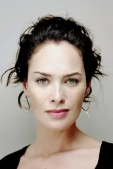 Lena Headey como: Dolores