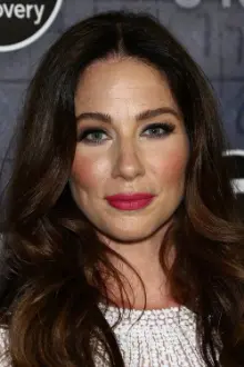 Lynn Collins como: Kayla Silverfox