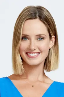 Merritt Patterson como: Leigh