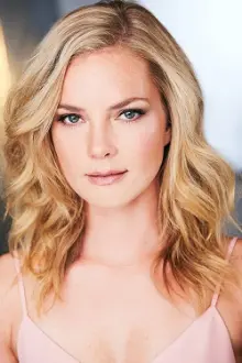 Cindy Busby como: Elizabeth Scott