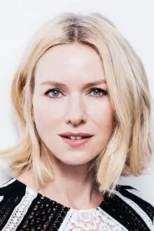 Naomi Watts como: The Makeup Artist