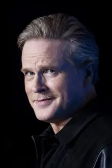 Cary Elwes como: Jonas