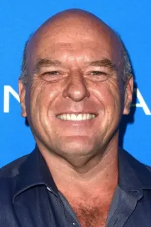 Dean Norris como: Hank Schrader