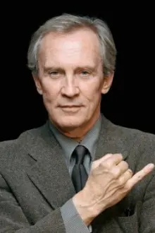 Roy Thinnes como: Reverend John Keyes