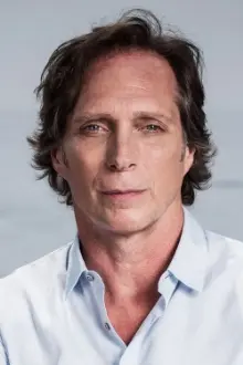 William Fichtner como: Accountant