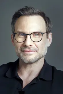 Christian Slater como: Pips (voice)