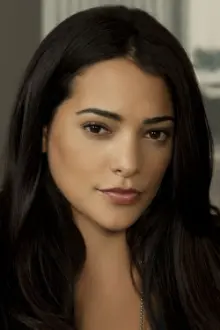 Natalie Martinez como: Mariana