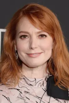 Alicia Witt como: Ruth Harker