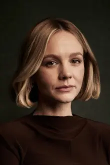 Carey Mulligan como: Lenka Procházková