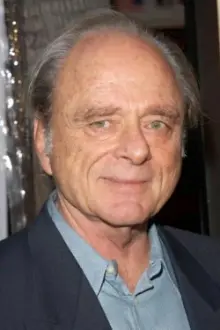 Harris Yulin como: Chief Harrigan