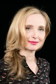 Julie Delpy como: Charlotte