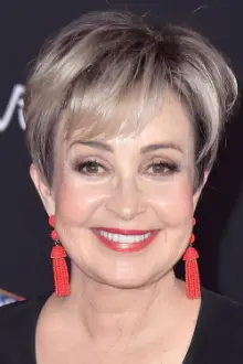 Annie Potts como: Gigi Stopper