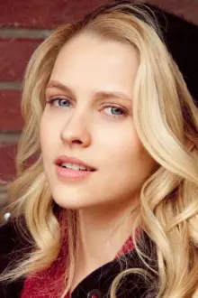 Teresa Palmer como: Ava