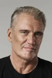 Dolph Lundgren como: Ele mesmo