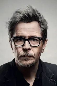 Gary Oldman como: Bex Bissell