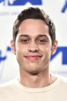 Pete Davidson como: Petey the Cat (voice)