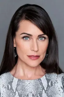 Rena Sofer como: Suzanne Vandermeer