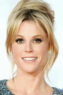 Julie Bowen como: Fiona Wormwood (#29)