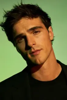 Jacob Elordi como: Frankenstein's Monster