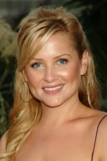 Jessica Capshaw como: Cassie Stewart