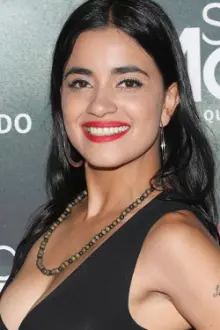 Paulina Gaitán como: Lupe