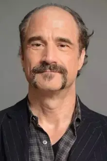 Elias Koteas como: Colonel Marks