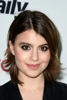 Sami Gayle como: Alison Loeb