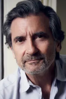 Griffin Dunne como: Alex Boyer