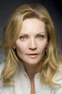 Joan Allen como: Narrator (voice)