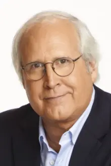 Chevy Chase como: Clark Griswold