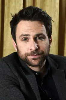 Charlie Day como: Latte Pronto