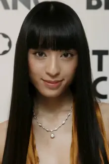 Chiaki Kuriyama como: Haruka Mochizuki