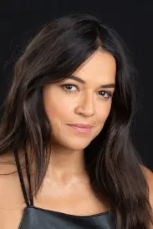 Michelle Rodriguez como: M-13