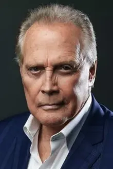 Lee Majors como: Carver