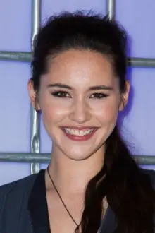 Christina Chong como: La'an Noonien-Singh