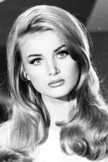 Barbara Bouchet como: Self - Actress