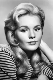 Tuesday Weld como: Barbara Ann Greene