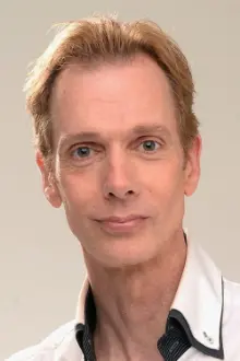 Doug Jones como: Lester