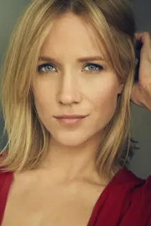 Jessy Schram como: Jen Stone