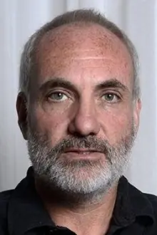 Kim Bodnia como: Sigbard