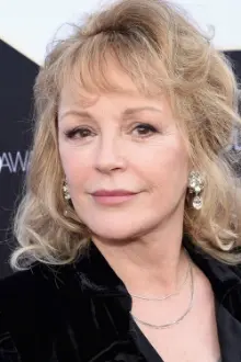 Bonnie Bedelia como: Martha