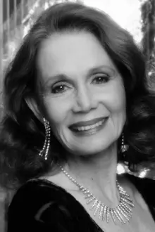 Katherine Helmond como: Irene